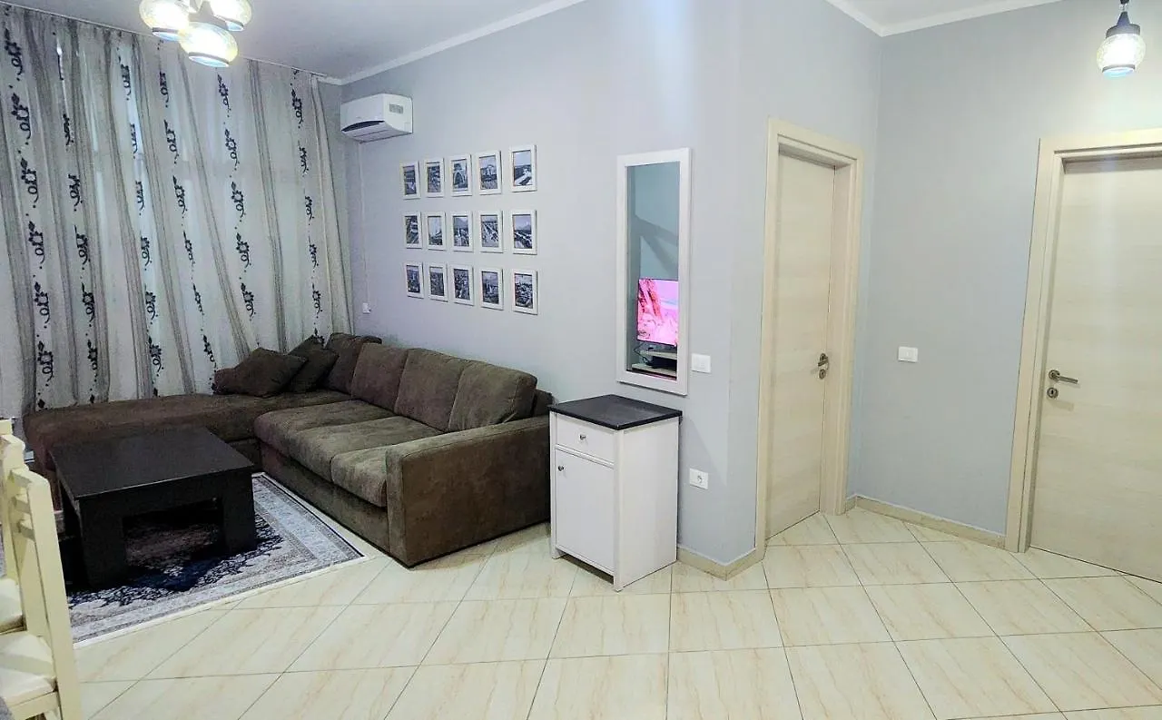 Daire Pleasing Place With Free Parking On Site In Tirana Komuna E Parisit Arnavutluk